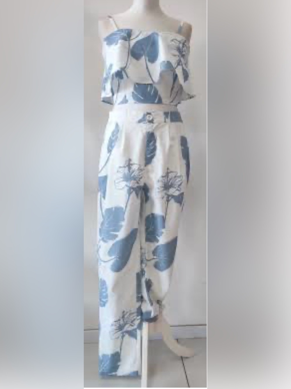 Fancyinn White Two-Piece - Straight Leg Pants Set with Blue Leaf Print - Picture 15 of 15